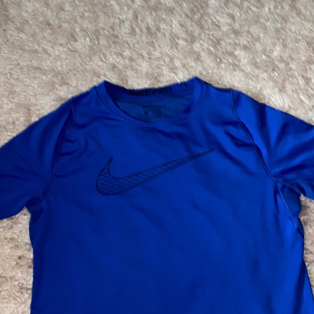 Nike Pro boys XL 18/20 athletic short sleeve tee in excellent condition